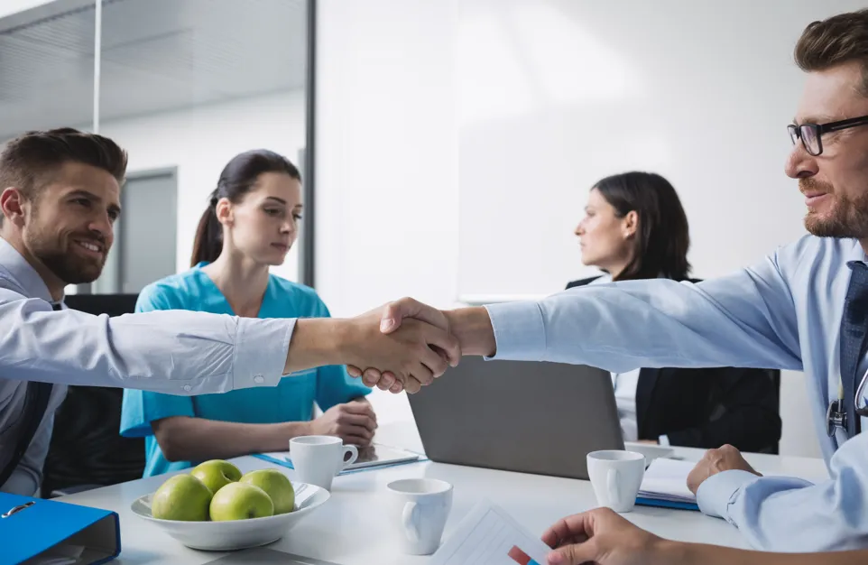 O plano de saúde empresarial é um convênio médico coletivo contratado por empresas com CNPJ ativo O plano de saúde empresarial é um convênio médico coletivo contratado por empresas com CNPJ ativo